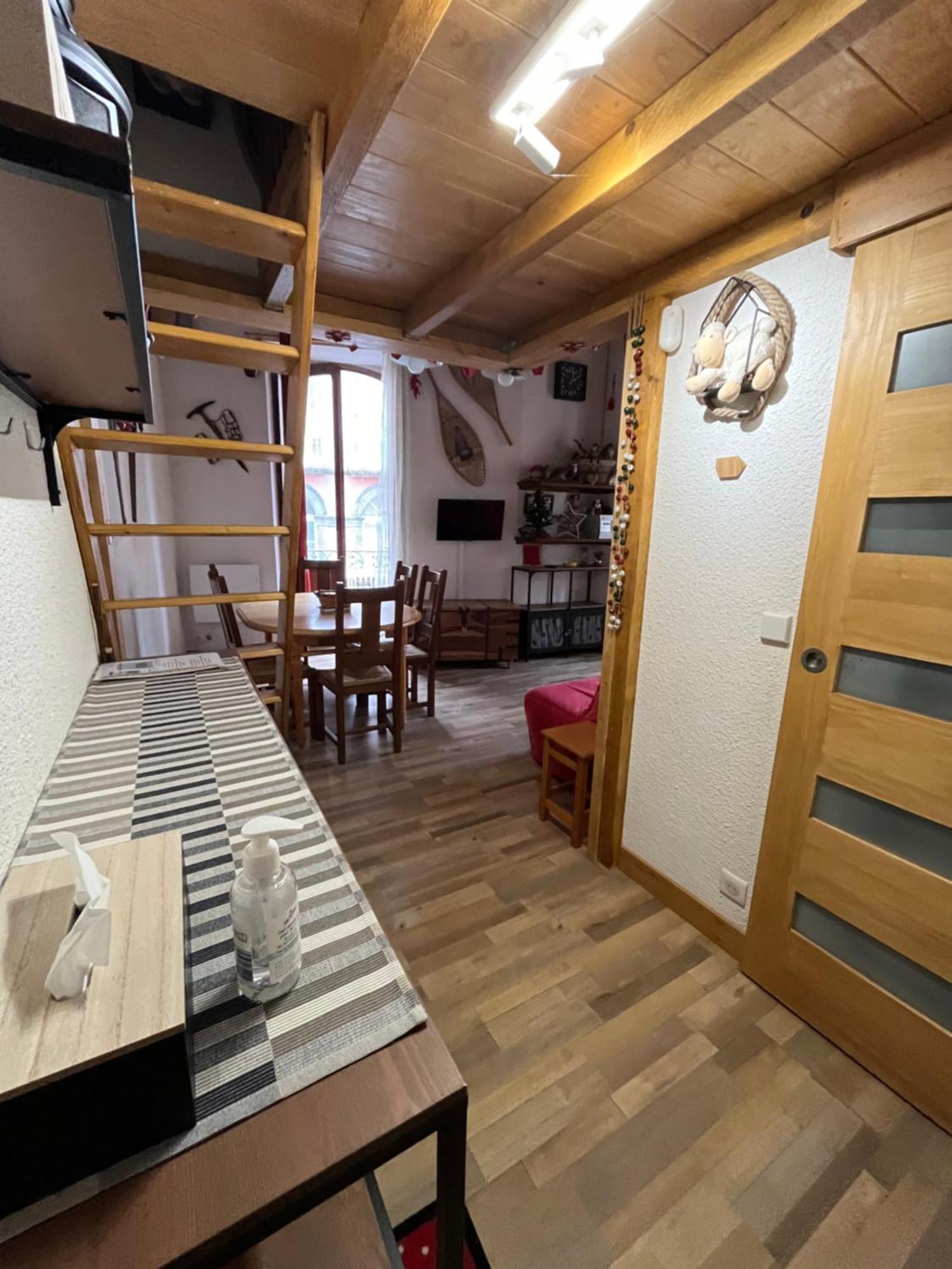 Appartement Proche Centre Ville 4 Personnes Proche Telecabine Wifi Couchages 2 Mezzanines 1Bz Residence La Tourette Cauterets Buitenkant foto
