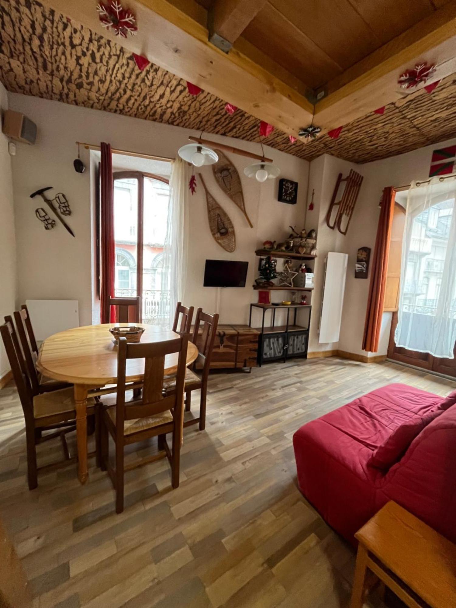 Appartement Proche Centre Ville 4 Personnes Proche Telecabine Wifi Couchages 2 Mezzanines 1Bz Residence La Tourette Cauterets Buitenkant foto